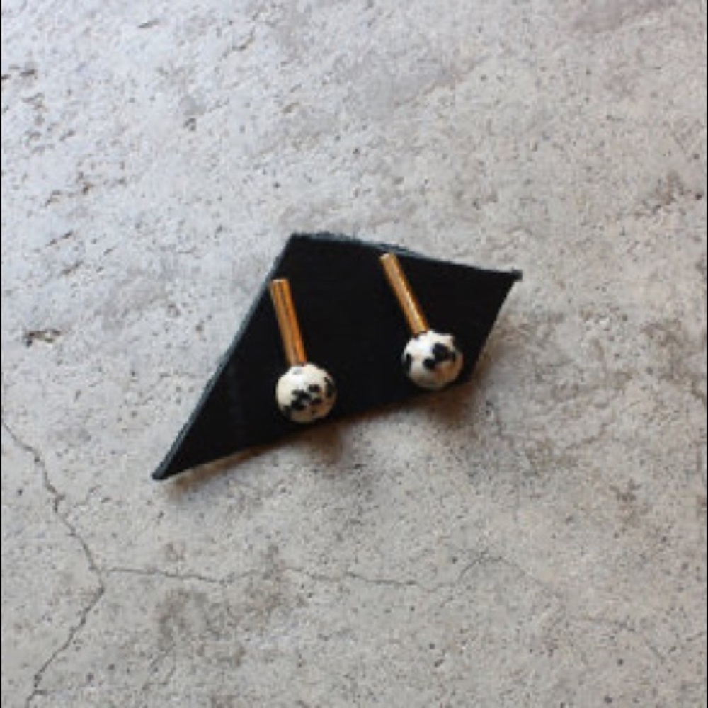 Quarry Roos Earrings